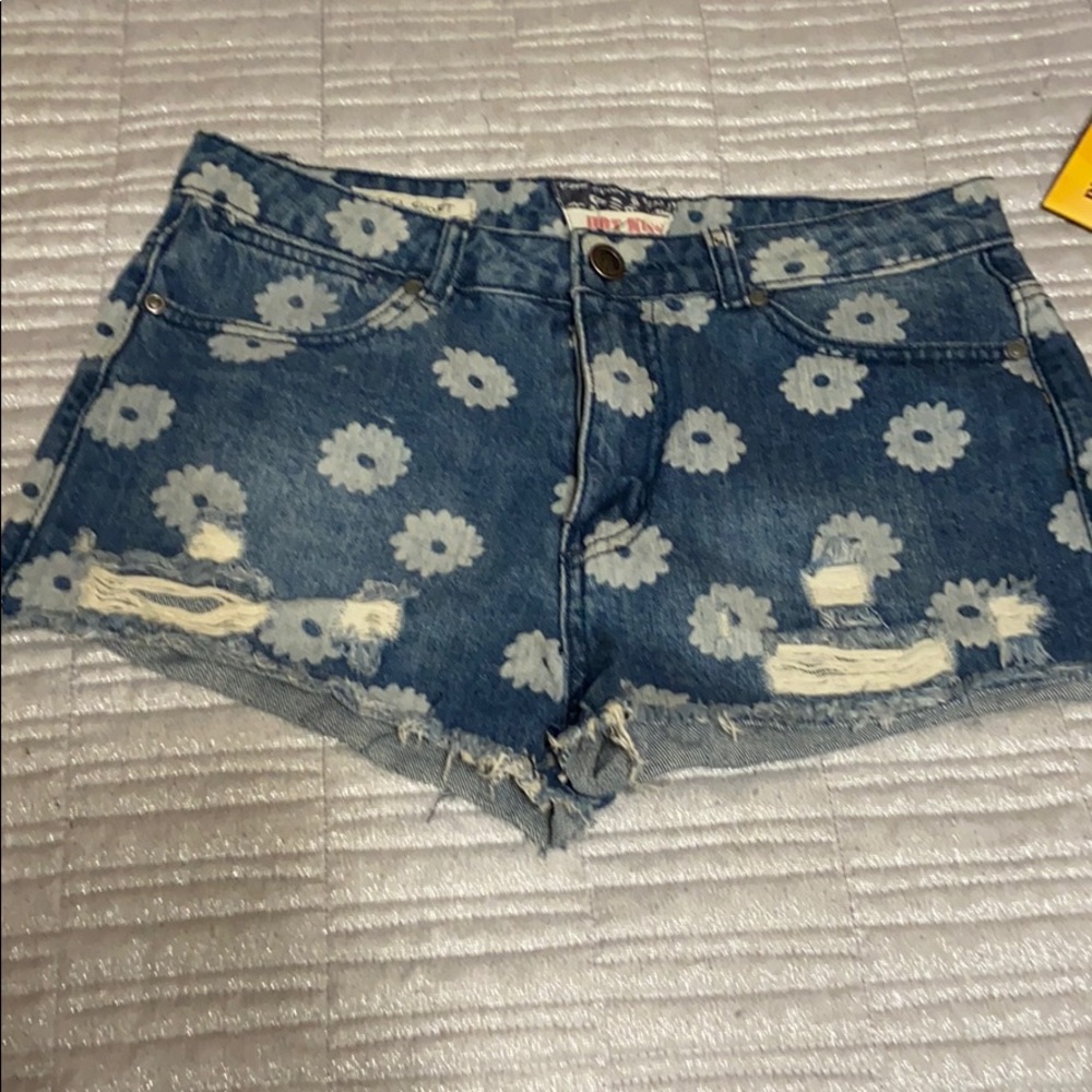 Shorts (667)